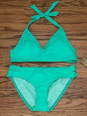 NWT Title Nine Mixed Size Bikini in Tortuga Green - Top Size: M, Bottoms Size: S
